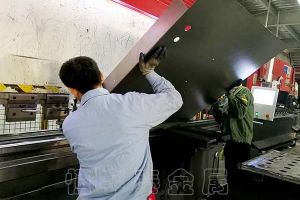 不銹鋼在加工折彎時 應注意哪些問題