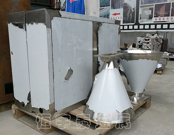 在鈑金CNC的加工過程中 我們應該遵循哪些基本原則